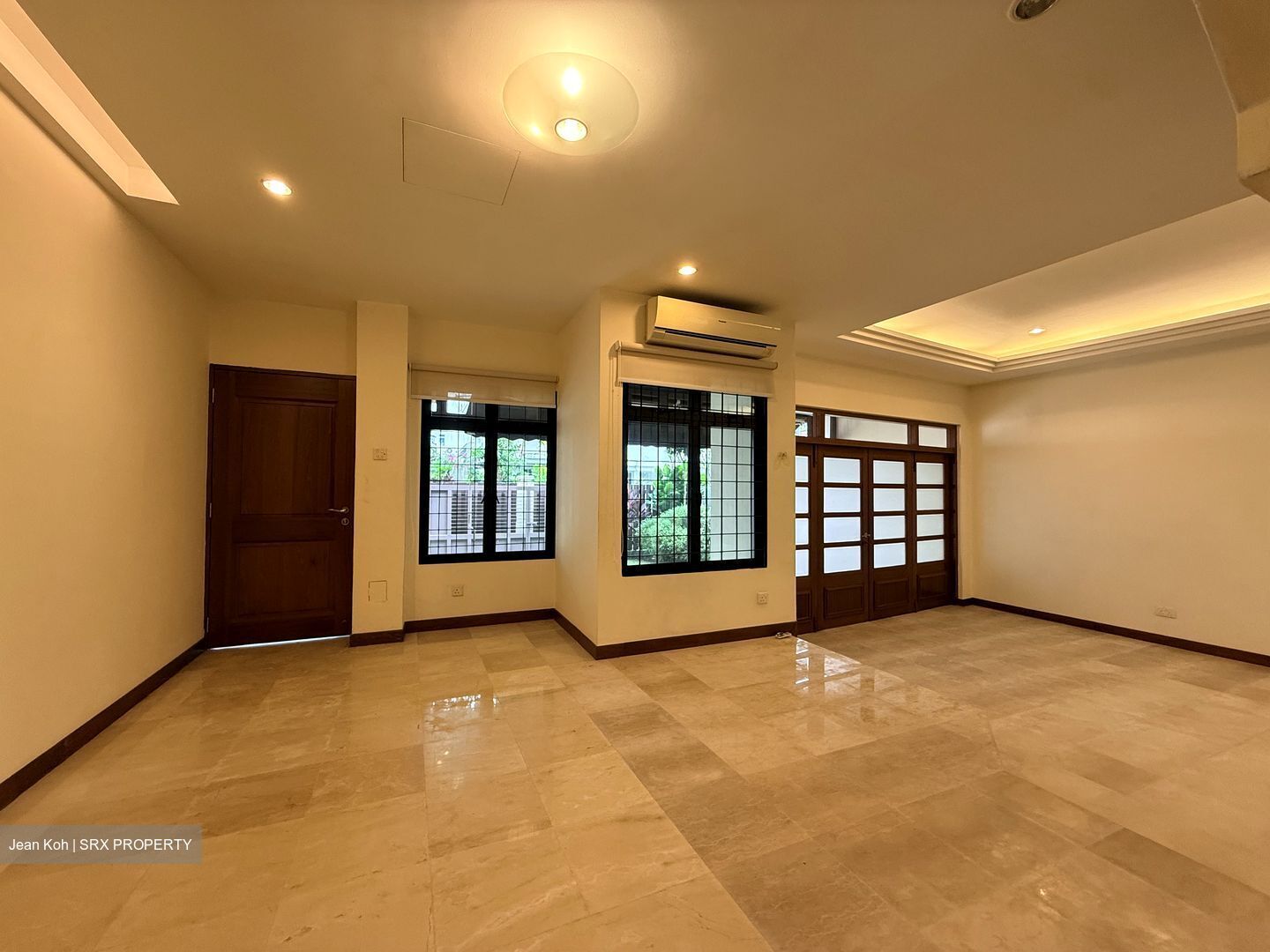 Fernhill Road (D10), Semi-Detached #632929611